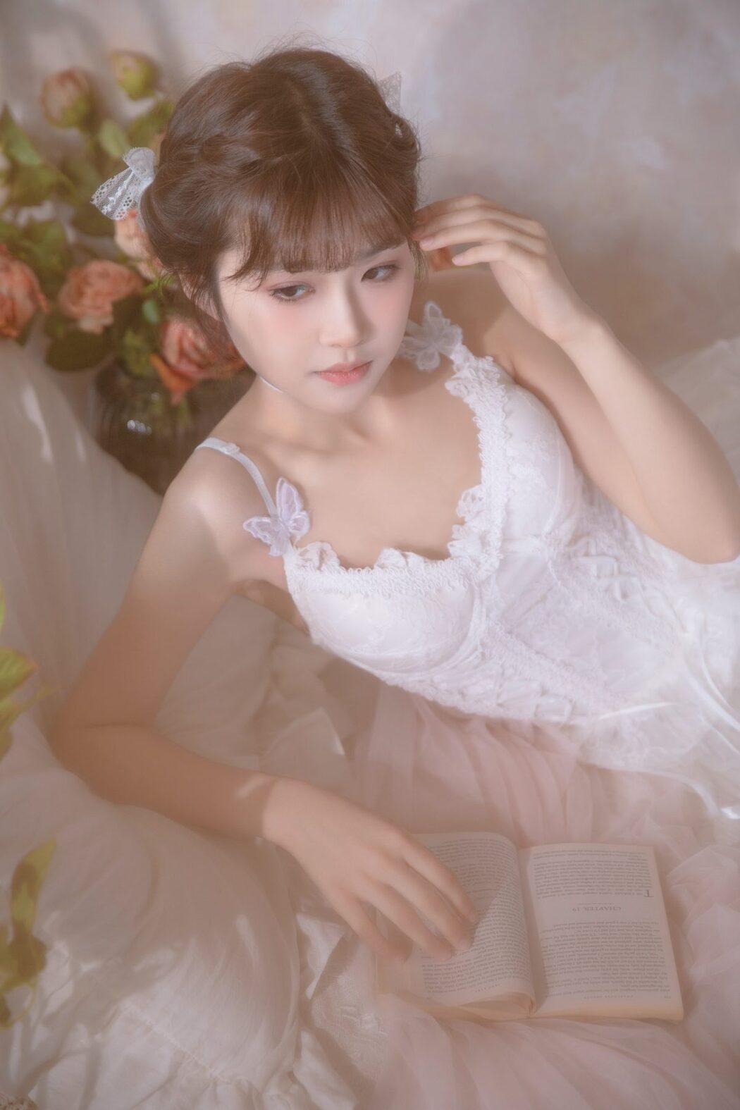 YiTuYu艺图语 Vol.5701 Yue Yue