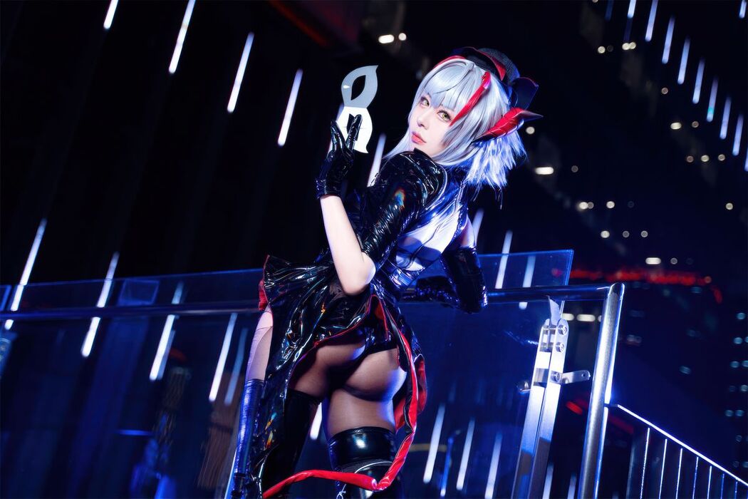 Coser@虎森森 &#8211; 明日方舟 W 怪盗 (31P)