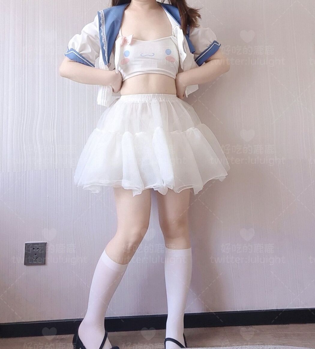 Coser@好吃的鹿鹿 And luluight – 顶级Cos白虎萝莉 私拍福利 Part05 (61P)