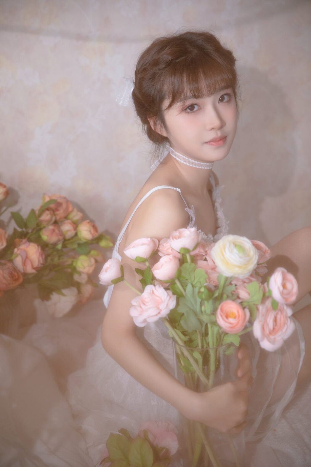 YiTuYu艺图语 Vol.5701 Yue Yue