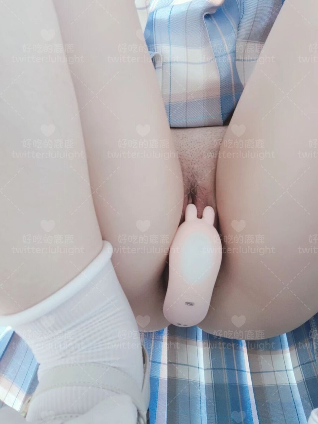 Coser@好吃的鹿鹿 And luluight – 顶级Cos白虎萝莉 私拍福利 Part02 (62P)