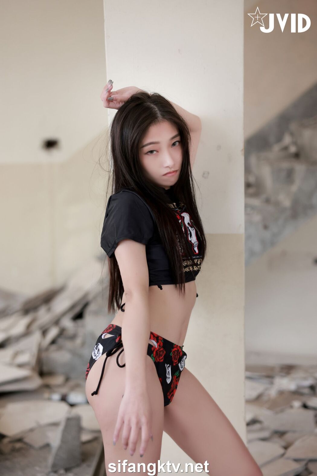 JVID Xiao Zhi Ma Ni Ni 小隻馬霓霓 – 廢墟開趴一絲不掛 性感調皮誘惑全裸無碼尺度毫無保留全解放 Part02 (54P)