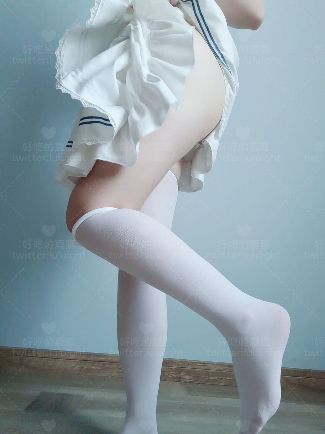 Coser@好吃的鹿鹿 And luluight – 顶级Cos白虎萝莉 私拍福利 Part02 (62P)