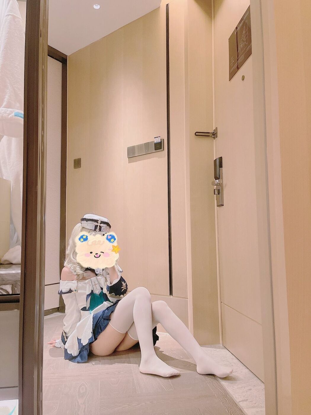 Coser@好吃的鹿鹿 And luluight – 顶级Cos白虎萝莉 私拍福利 Part04 (61P)