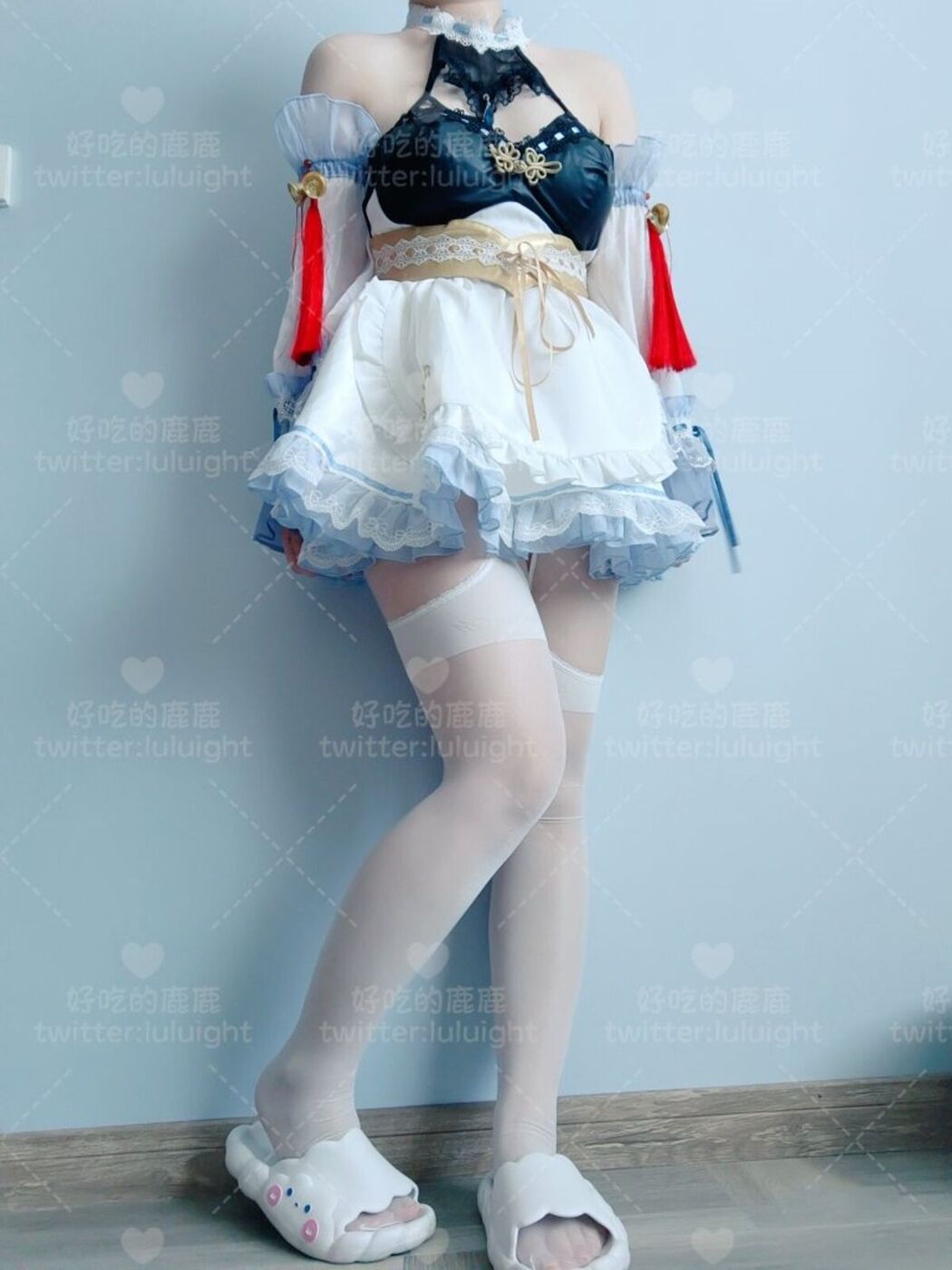 Coser@好吃的鹿鹿 And luluight – 顶级Cos白虎萝莉 私拍福利 Part03 (61P)