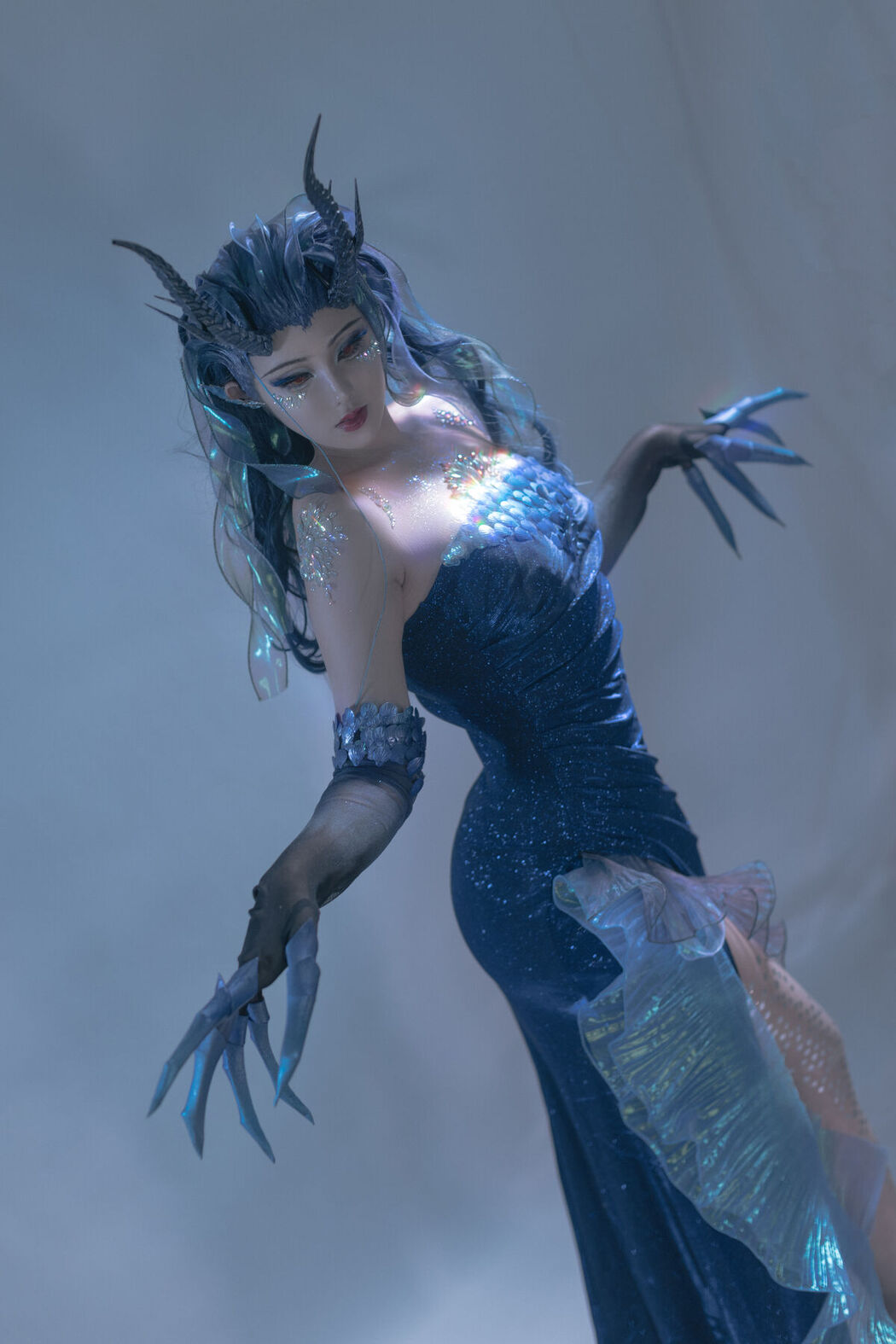Coser@钛合金TiTi &#8211; 西海龙王 敖闰 (82P &#8211; 1V)