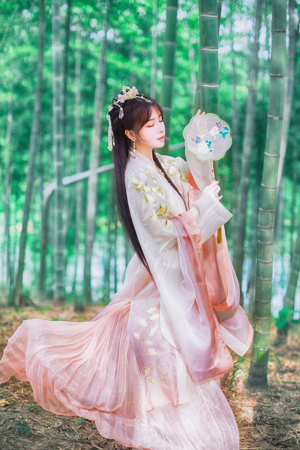 YiTuYu艺图语 Vol.5707 Gong Zi Bu Huai