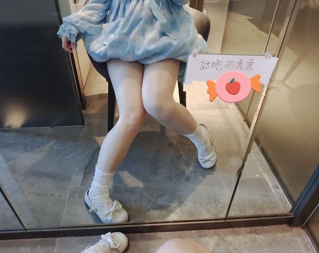 Coser@好吃的鹿鹿 And luluight – 顶级Cos白虎萝莉 私拍福利 Part01 (62P – 58V)