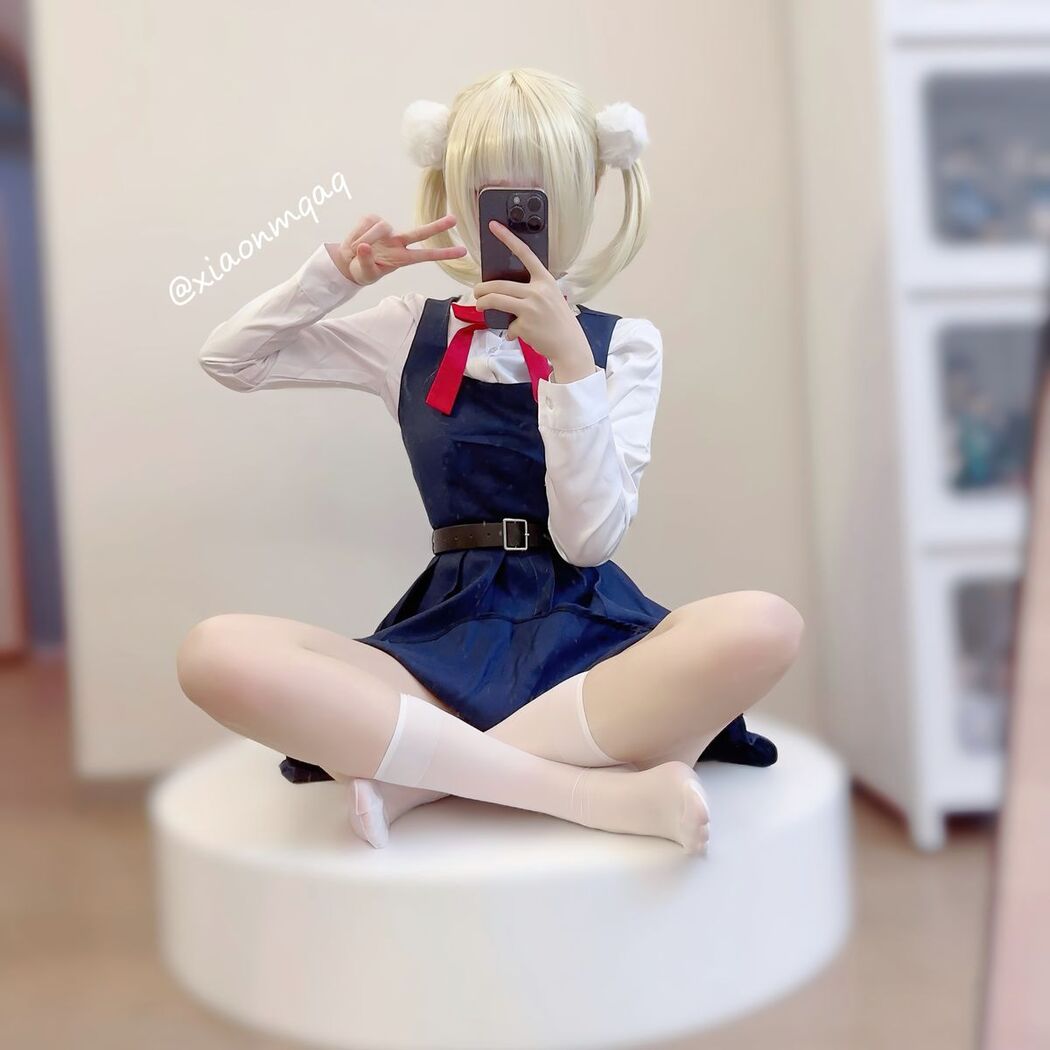 Coser@优米 – 新作JK露出 男厕户外露出 Part1 (62P – 1V)