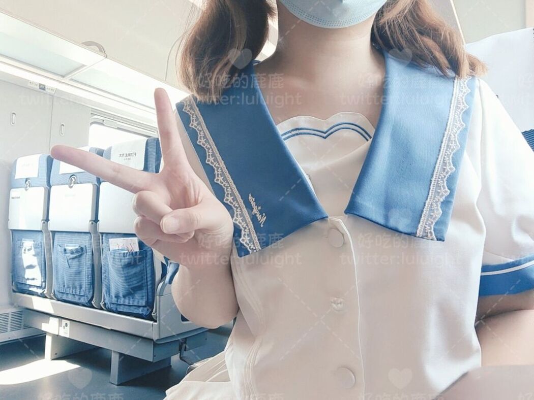 Coser@好吃的鹿鹿 And luluight – 顶级Cos白虎萝莉 私拍福利 Part02 (62P)