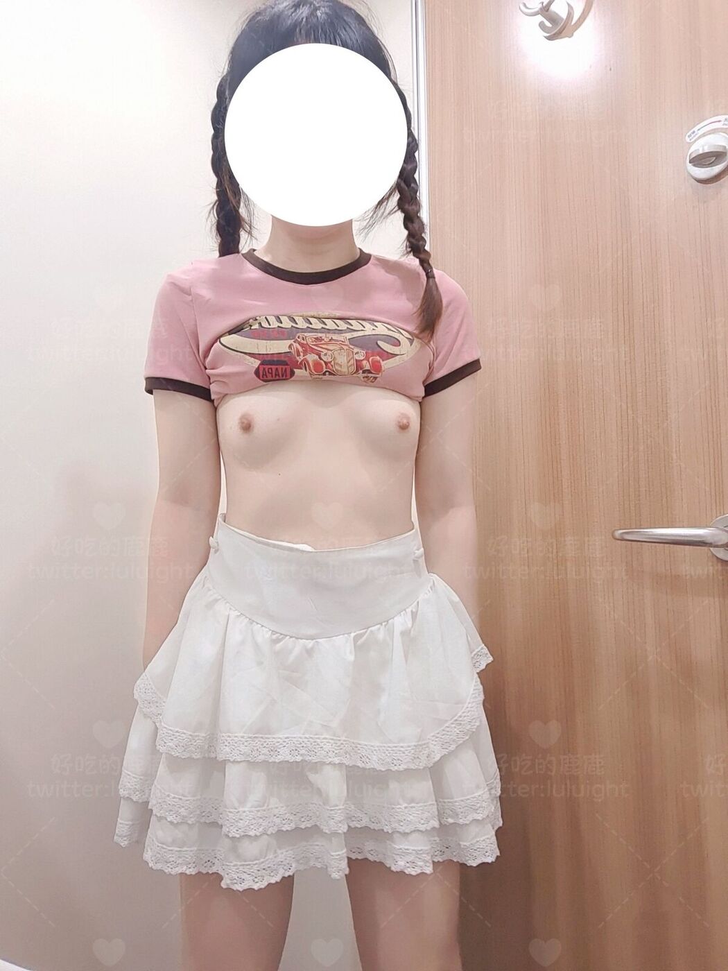 Coser@好吃的鹿鹿 And luluight – 顶级Cos白虎萝莉 私拍福利 Part03 (61P)