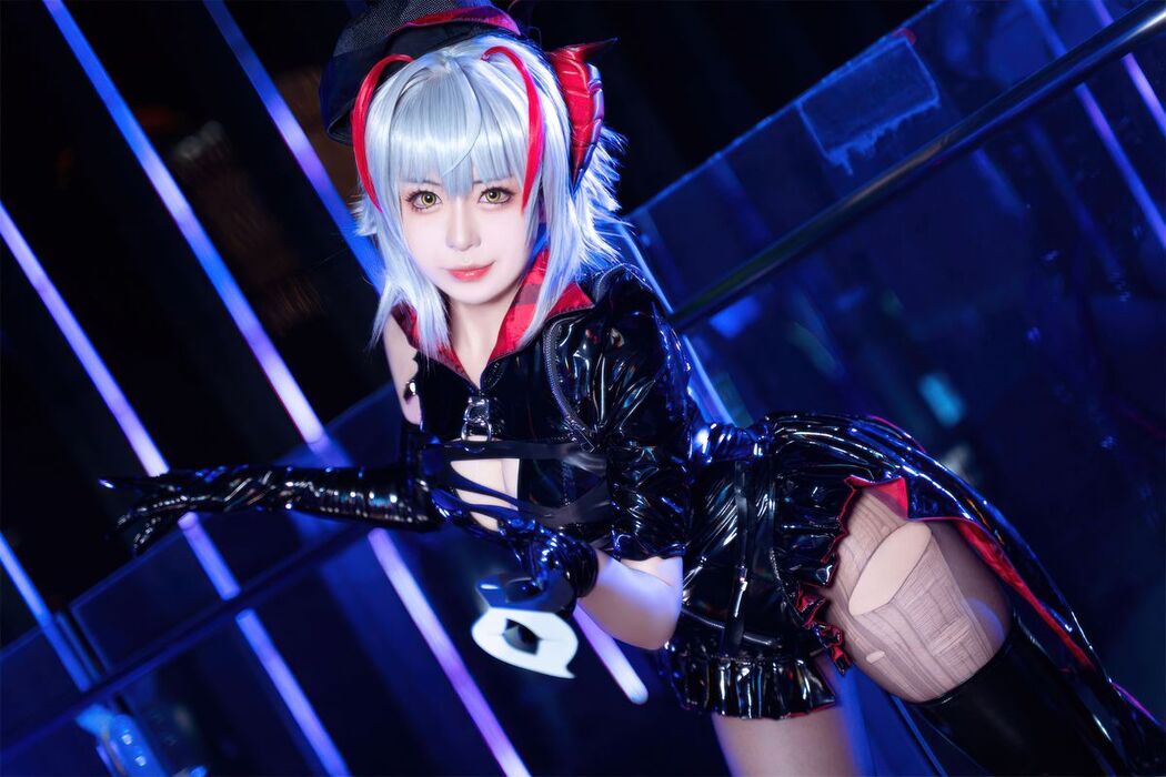 Coser@虎森森 &#8211; 明日方舟 W 怪盗 (31P)