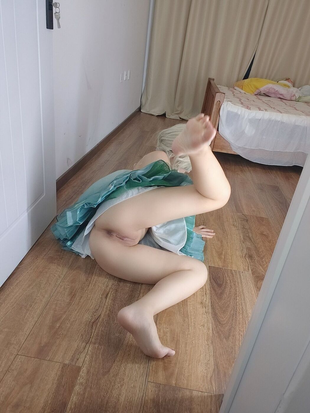 Coser@好吃的鹿鹿 And luluight – 顶级Cos白虎萝莉 私拍福利 Part05 (61P)