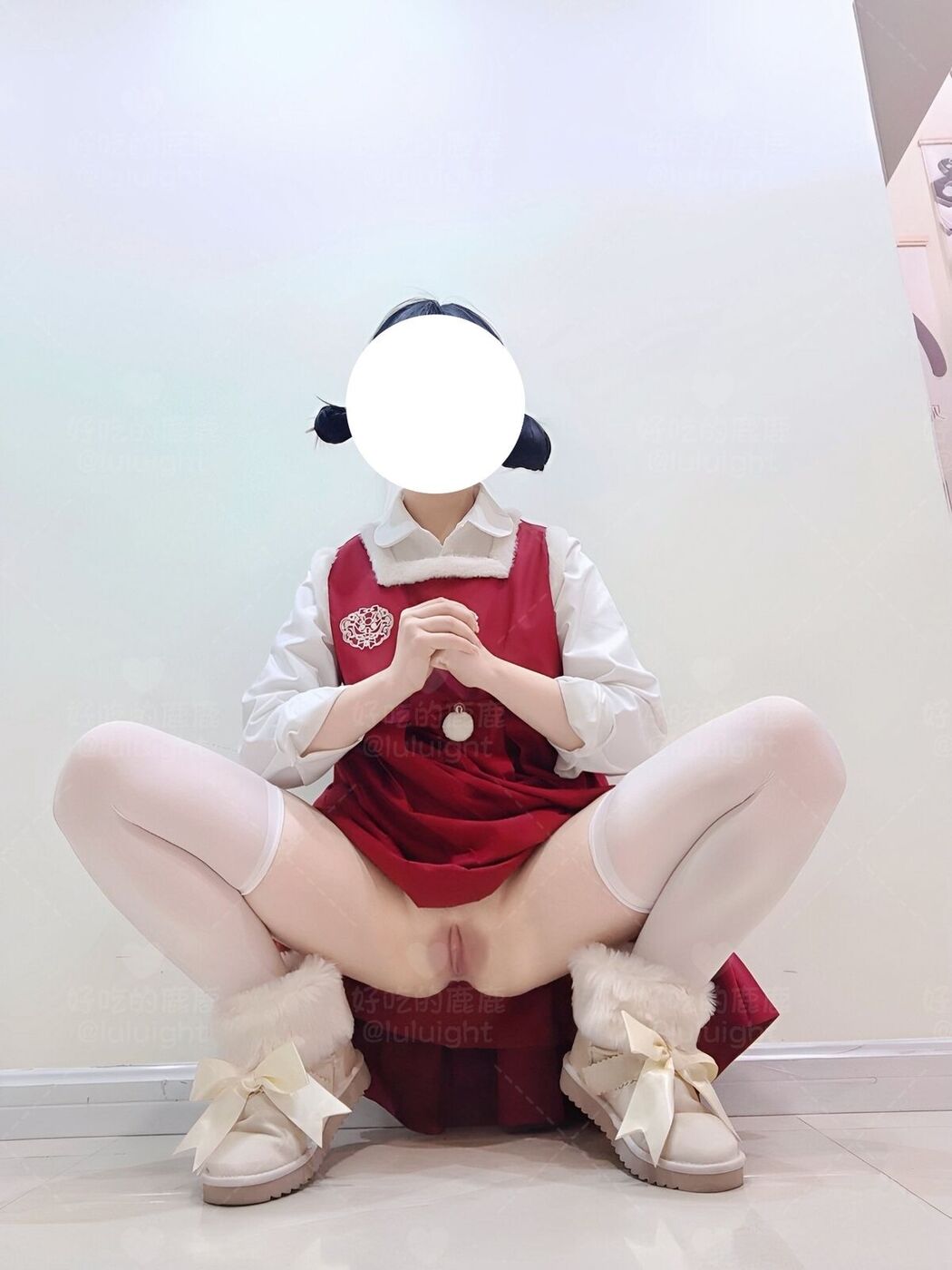 Coser@好吃的鹿鹿 And luluight – 顶级Cos白虎萝莉 私拍福利 Part05 (61P)