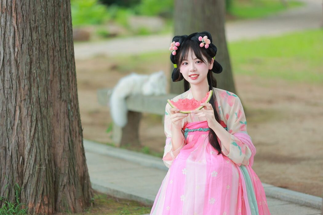 YiTuYu艺图语 Vol.5699 Mu Yan Se Cc
