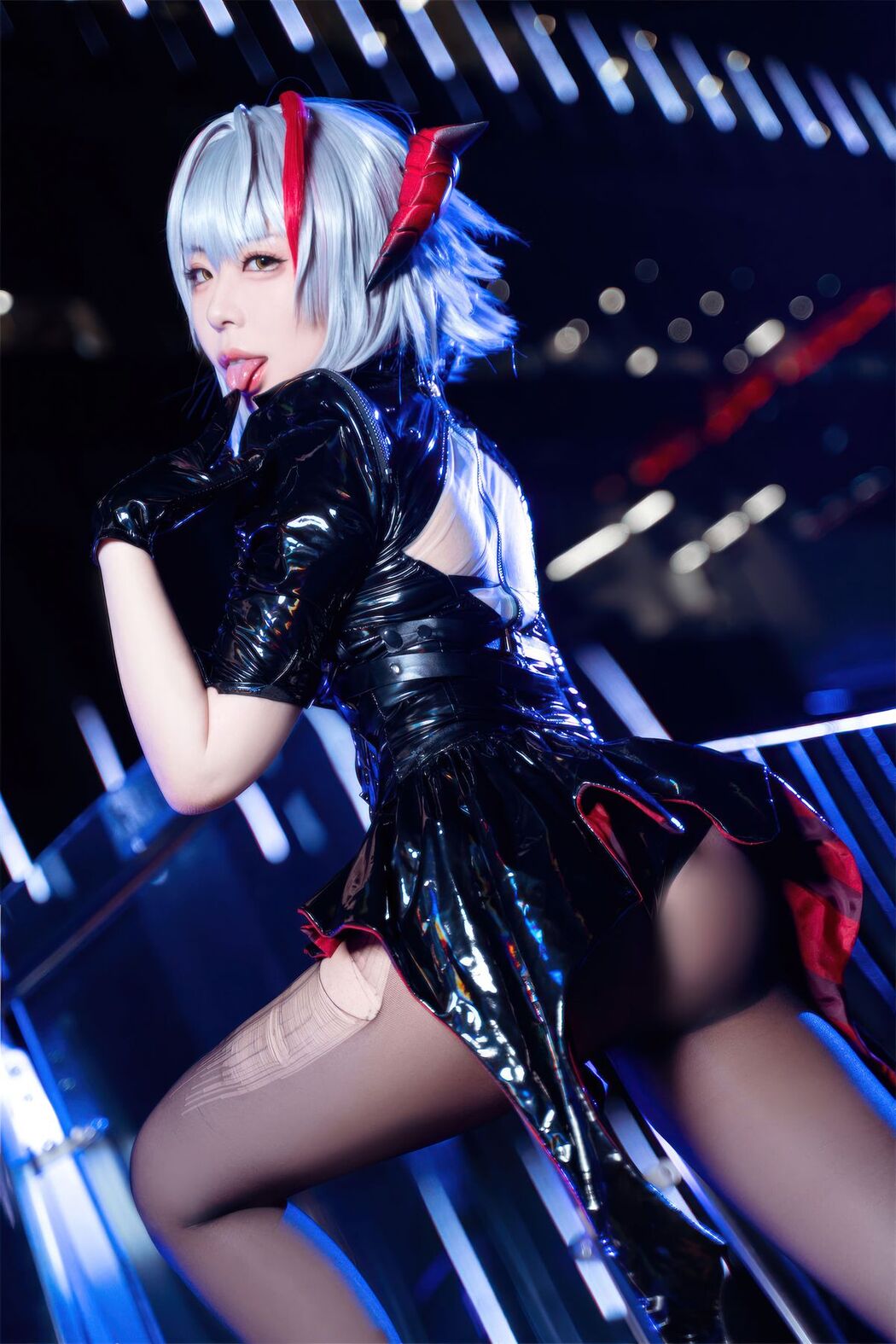 Coser@虎森森 &#8211; 明日方舟 W 怪盗 (31P)