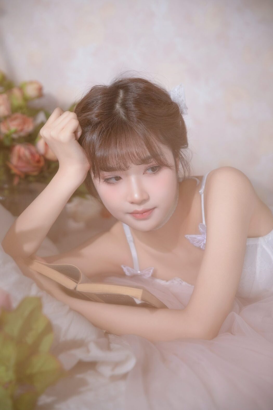 YiTuYu艺图语 Vol.5701 Yue Yue
