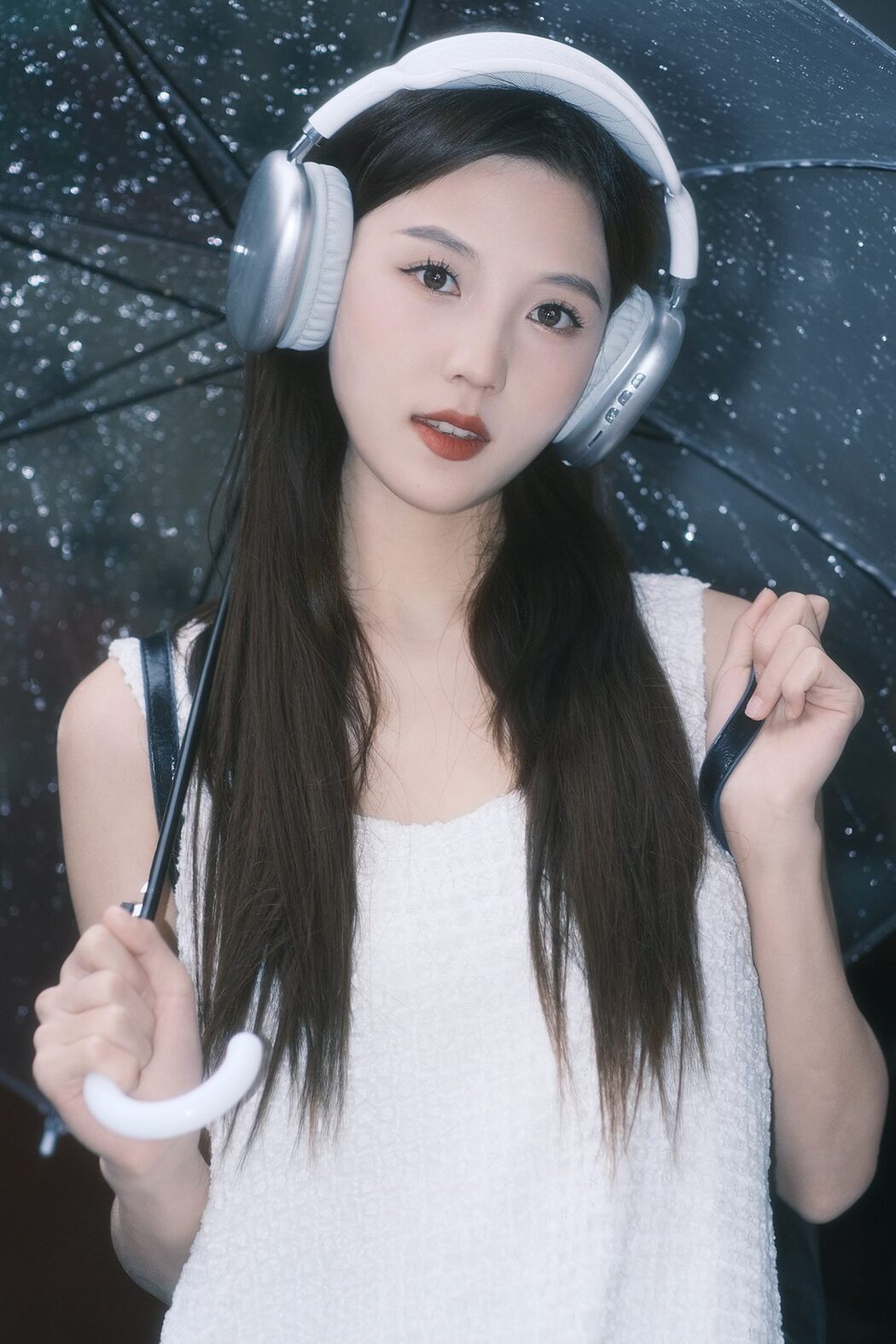 YiTuYu艺图语 Vol.5818 YYYY Cover Photo