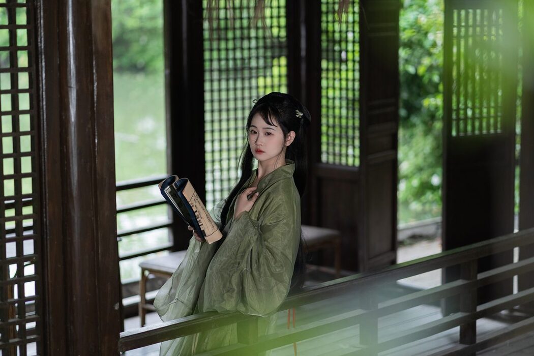 YiTuYu艺图语 Vol.5784 Jiao Yi Zhi Sui Sui