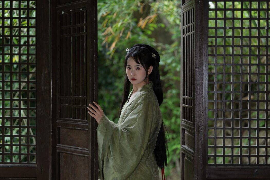 YiTuYu艺图语 Vol.5784 Jiao Yi Zhi Sui Sui