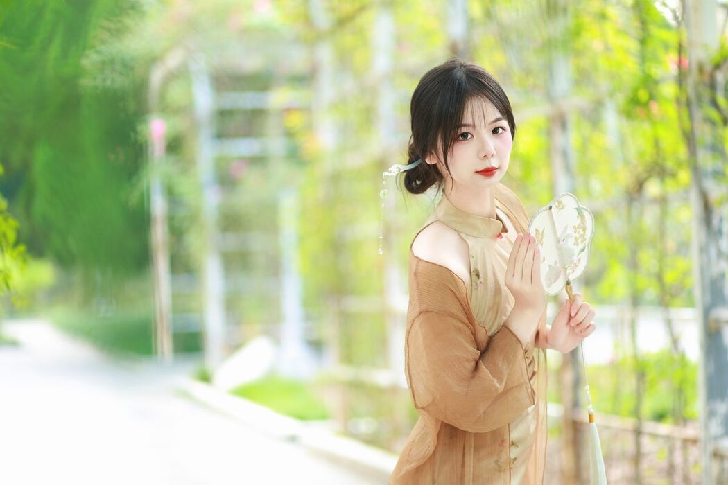 YiTuYu艺图语 Vol.5884 Mu Yan Se Cc
