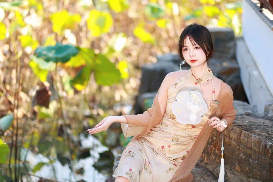 YiTuYu艺图语 Vol.5884 Mu Yan Se Cc