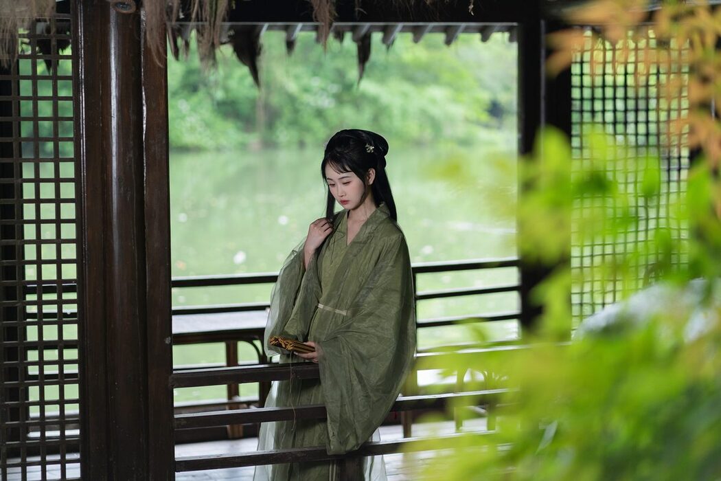 YiTuYu艺图语 Vol.5784 Jiao Yi Zhi Sui Sui
