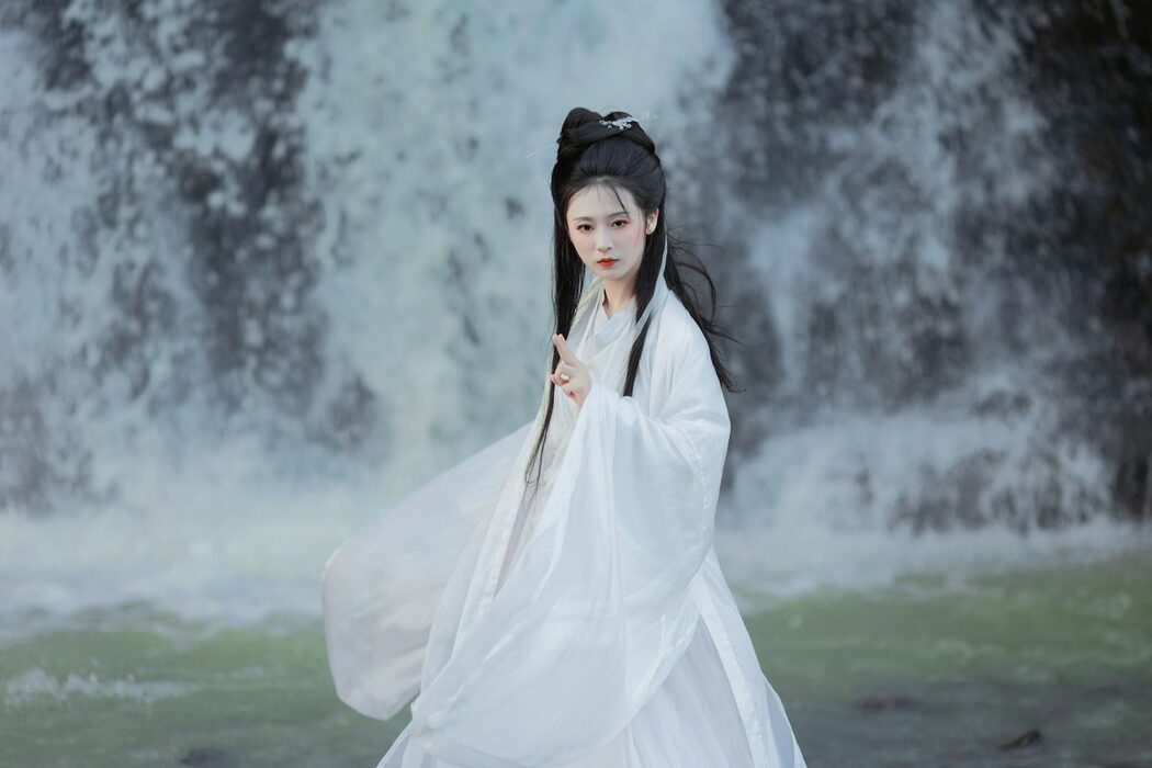 YiTuYu艺图语 Vol.5754 Shu Pian Yoyi