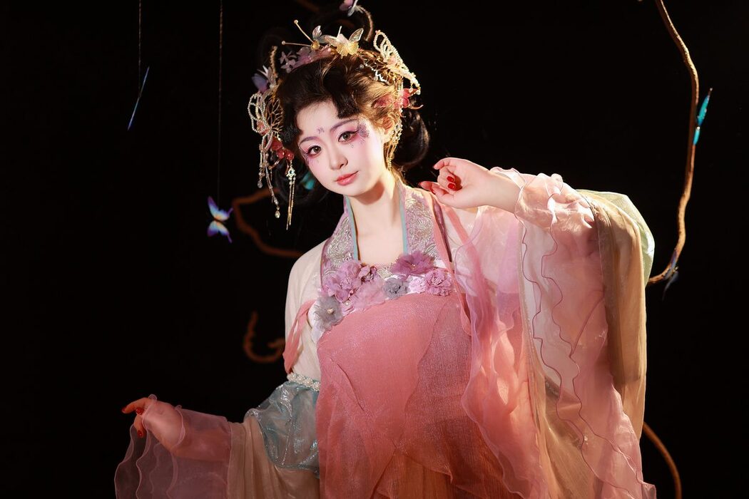 YiTuYu艺图语 Vol.5823 Bu Ke Ai De He He Miao