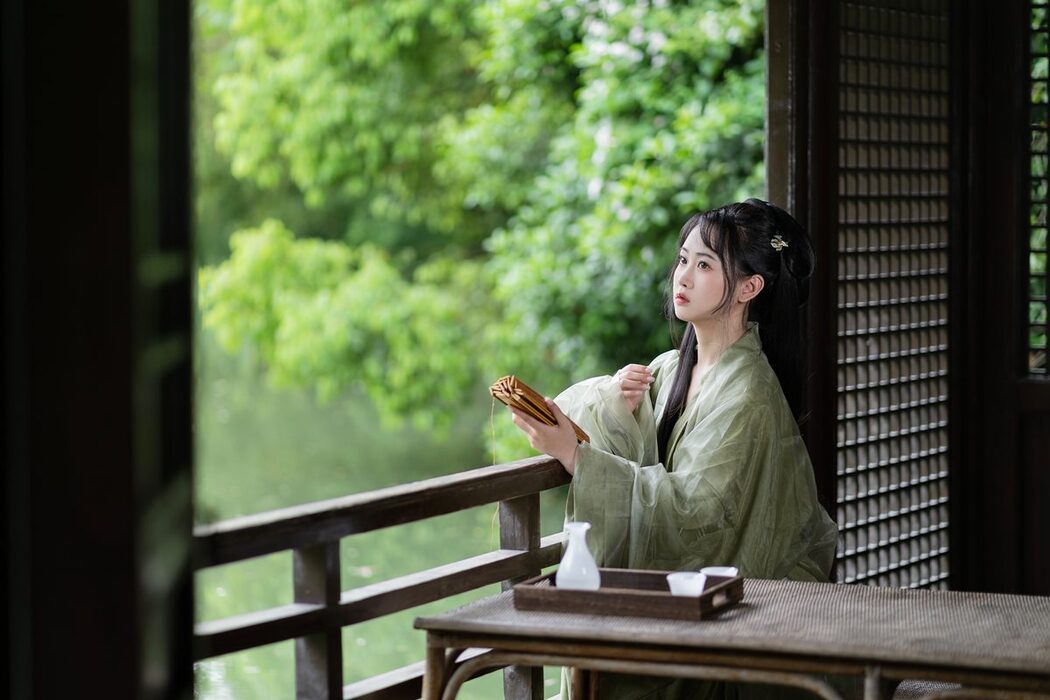 YiTuYu艺图语 Vol.5784 Jiao Yi Zhi Sui Sui