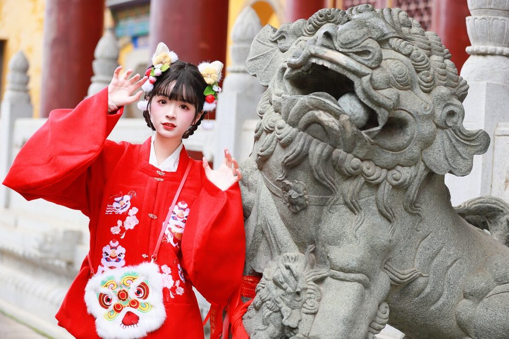 YiTuYu艺图语 Vol.5762 Tian Cai Shao Nu Fa Fa