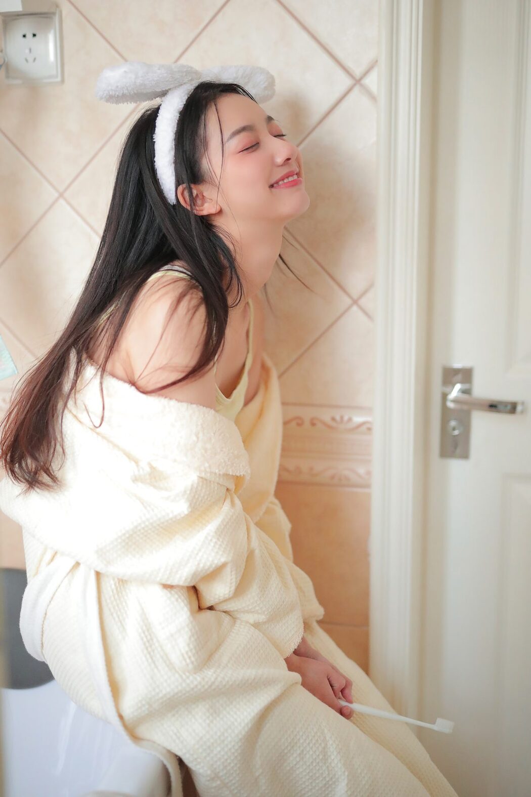 YiTuYu艺图语 Vol.5723 Zhu Jia Hang