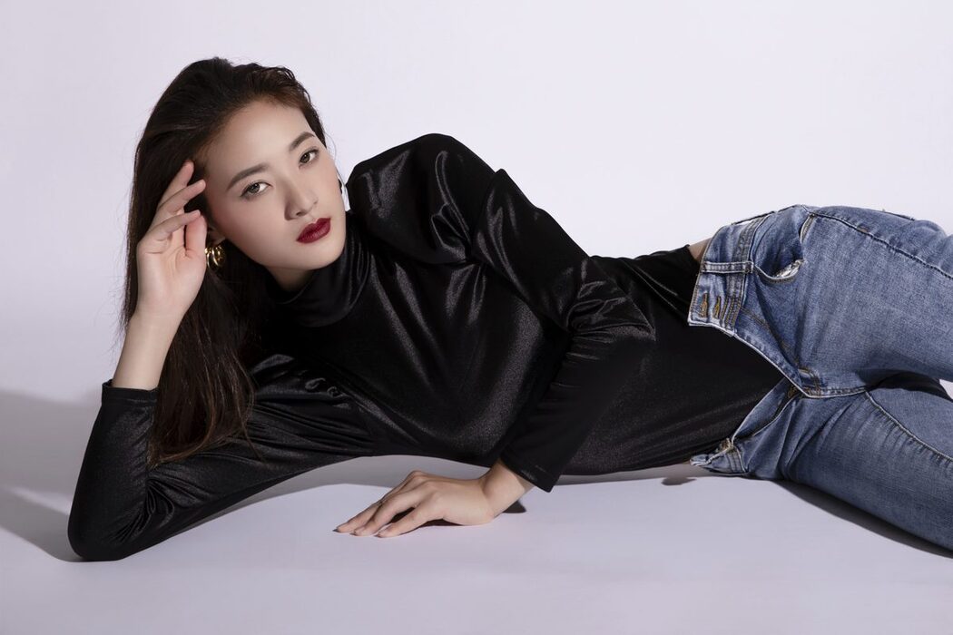 YiTuYu艺图语 Vol.5748 Zhou Xu Xu