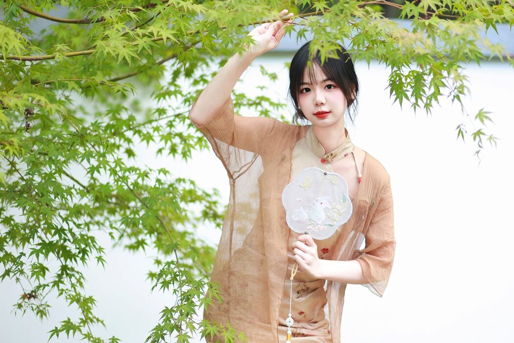 YiTuYu艺图语 Vol.5884 Mu Yan Se Cc