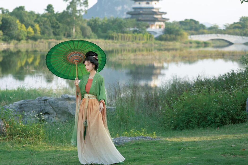 YiTuYu艺图语 Vol.5744 Xin Lan