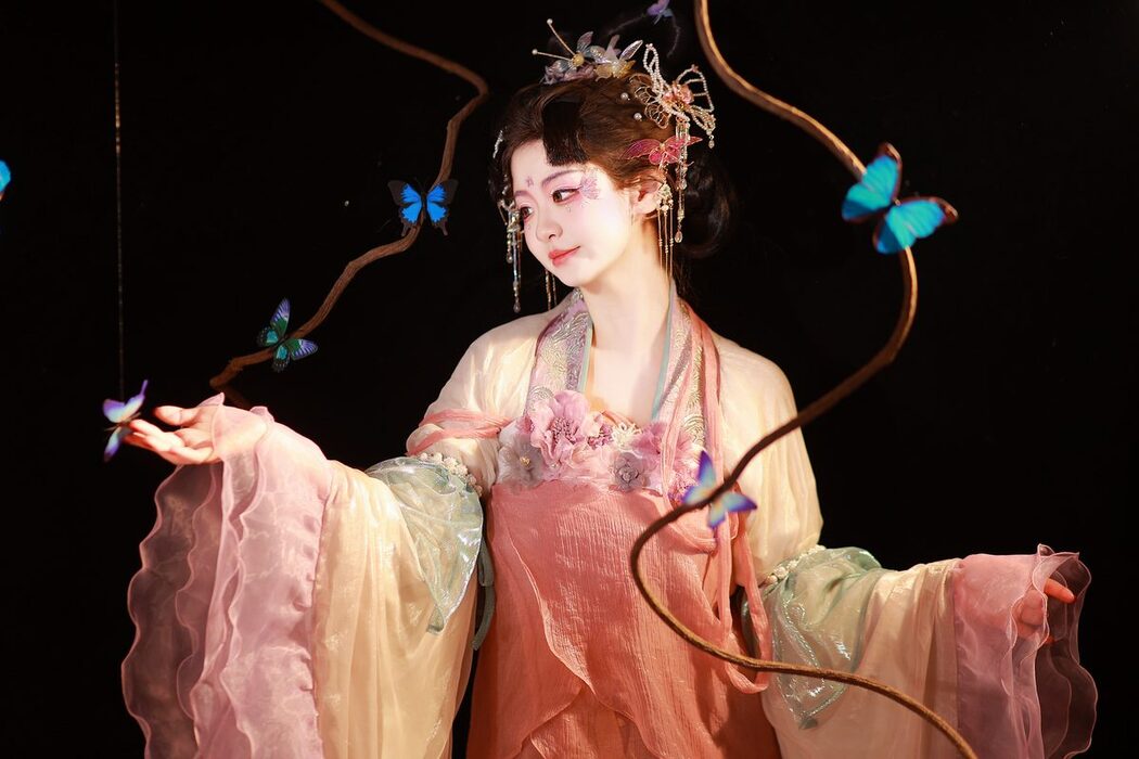 YiTuYu艺图语 Vol.5823 Bu Ke Ai De He He Miao