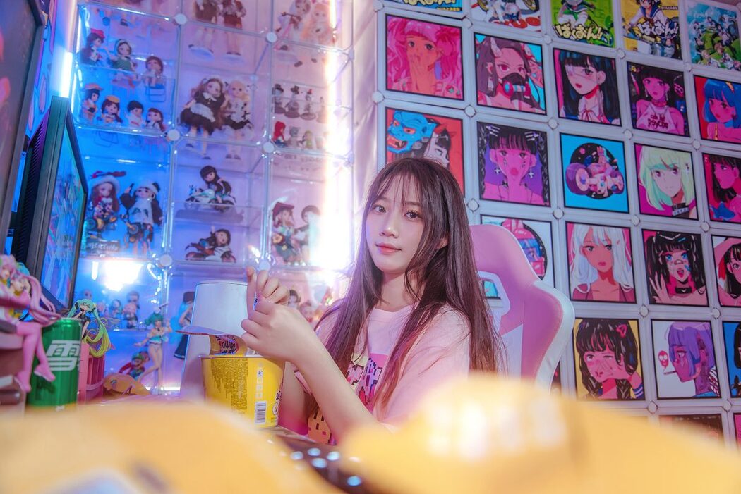 YiTuYu艺图语 Vol.5883 Yi Ke Li Zi