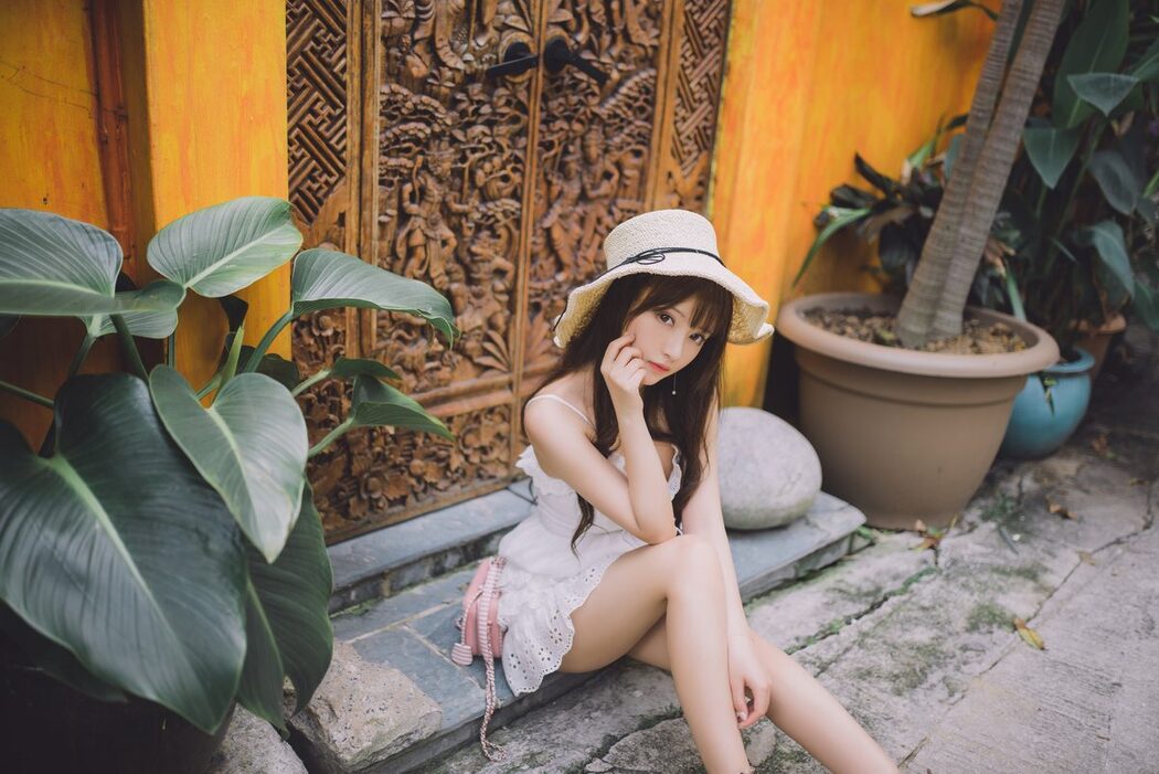 YiTuYu艺图语 Vol.5890 Xi Xi Na