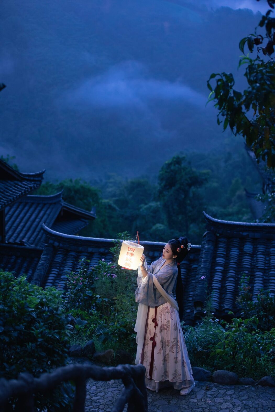 YiTuYu艺图语 Vol.5728 Jin Zou Ba
