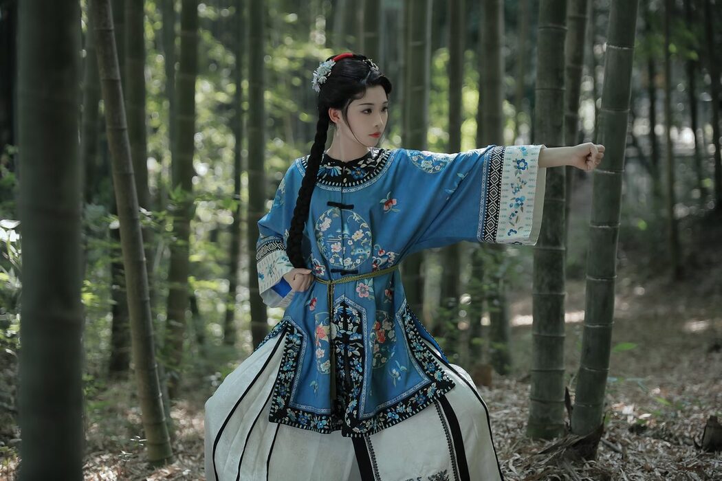 YiTuYu艺图语 Vol.5848 Miao Miao Jia De Xiao Yu Gan
