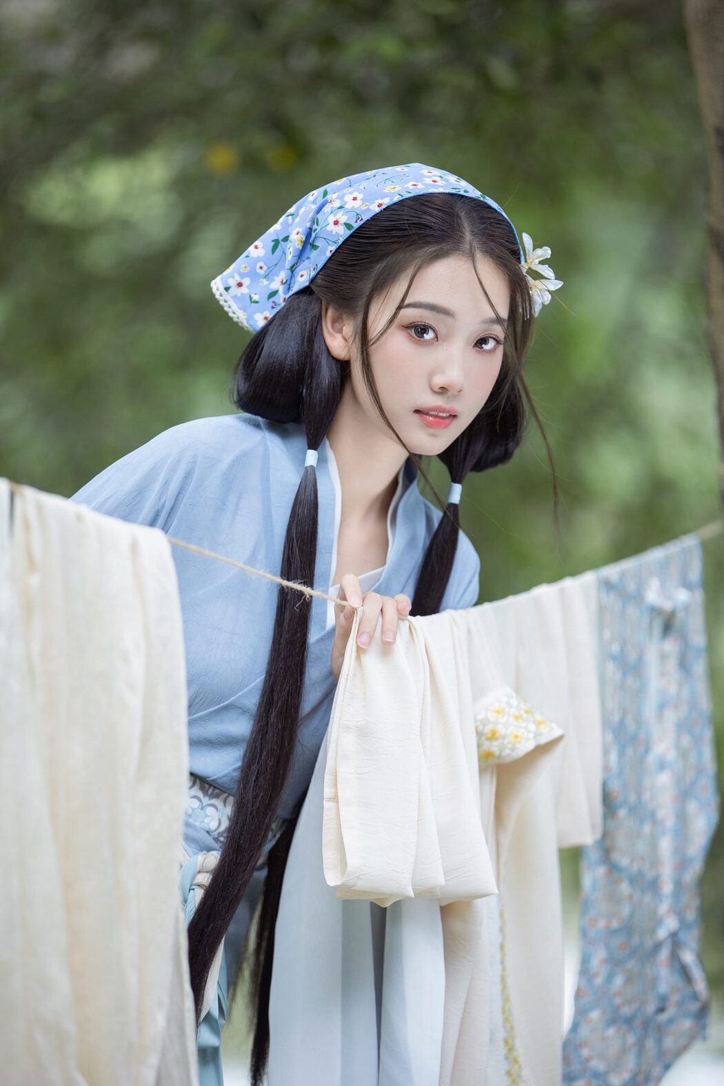 YiTuYu艺图语 Vol.5797 Zhi Zhi Qi