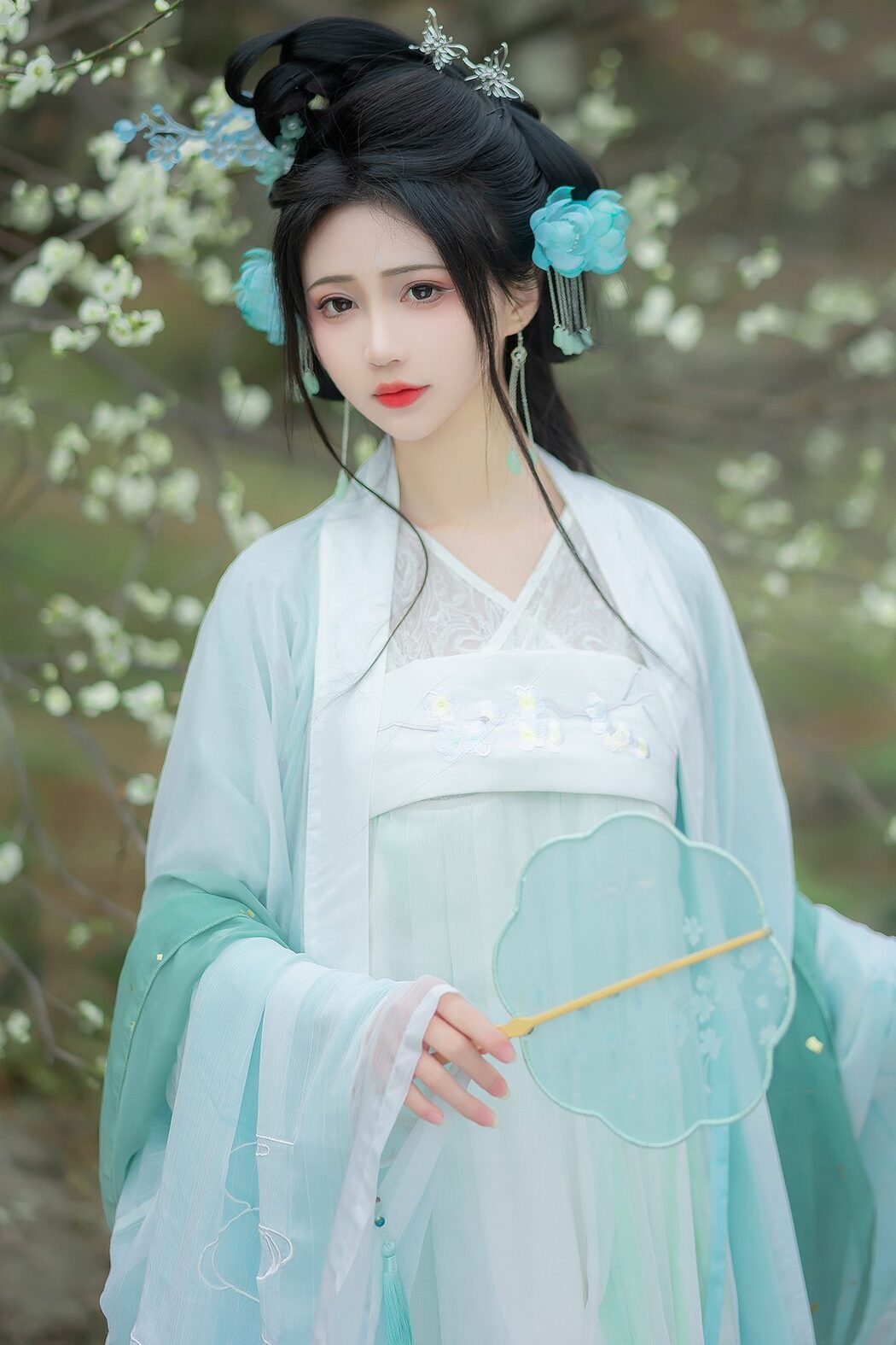 YiTuYu艺图语 Vol.5774 Qi Luo Sheng De Xiao Su Su Cover Photo