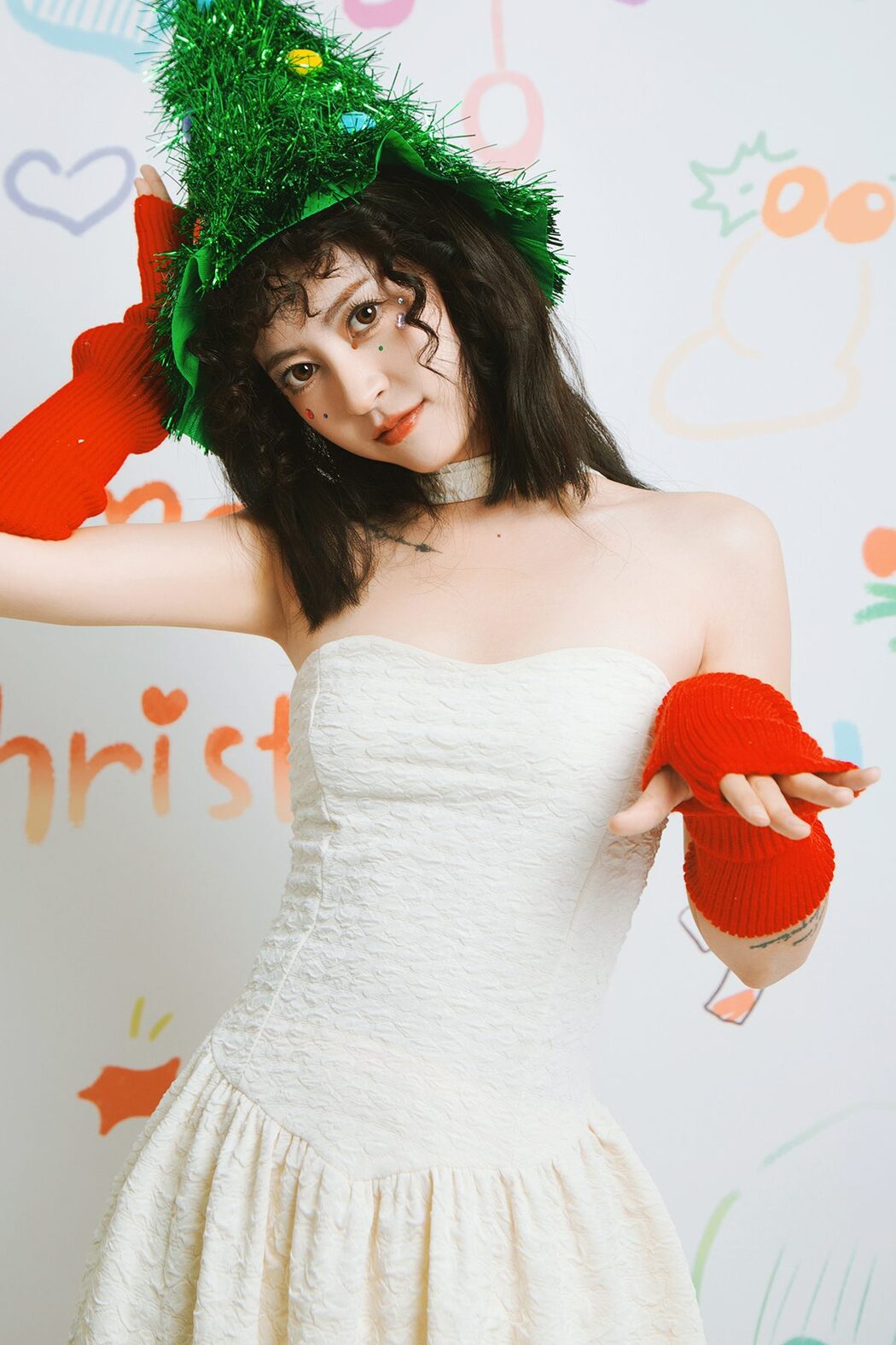 YiTuYu艺图语 Vol.5721 Yi Xuan Cover Photo