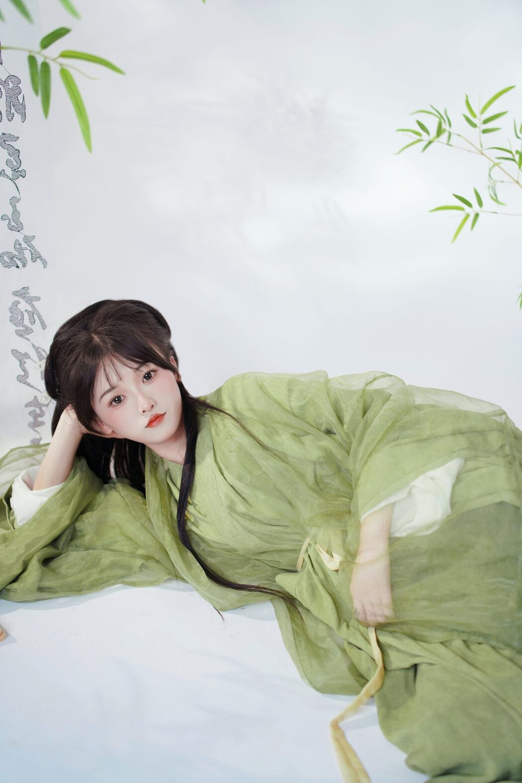 YiTuYu艺图语 Vol.5775 Xiao Yu