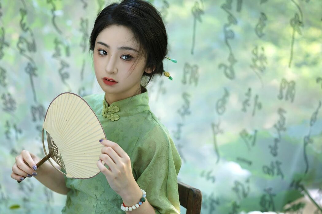 YiTuYu艺图语 Vol.5792 Nuo Mi Tuan Zi