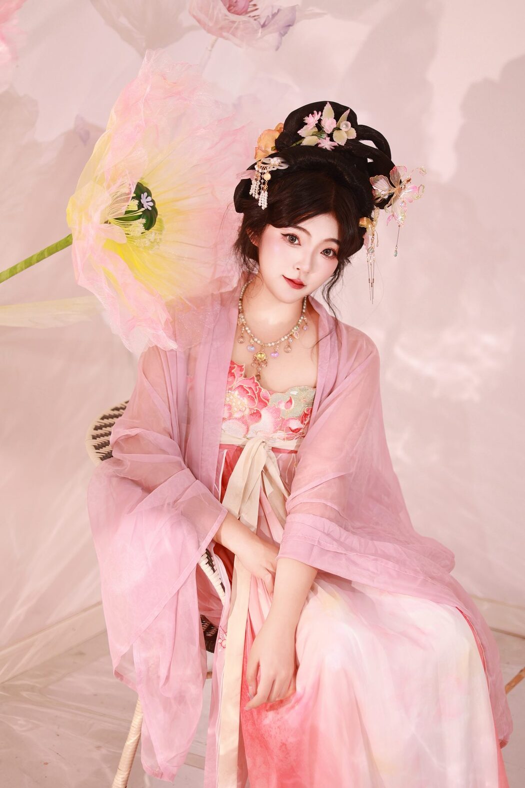 YiTuYu艺图语 Vol.5858 KaiLin Jiang