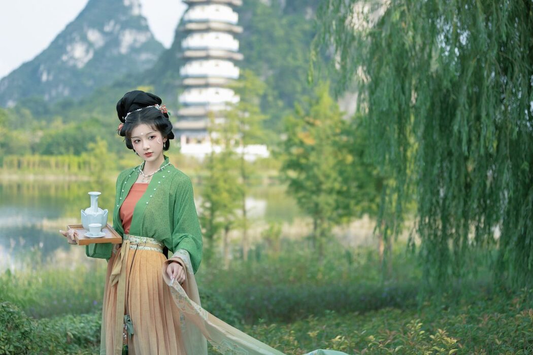 YiTuYu艺图语 Vol.5744 Xin Lan