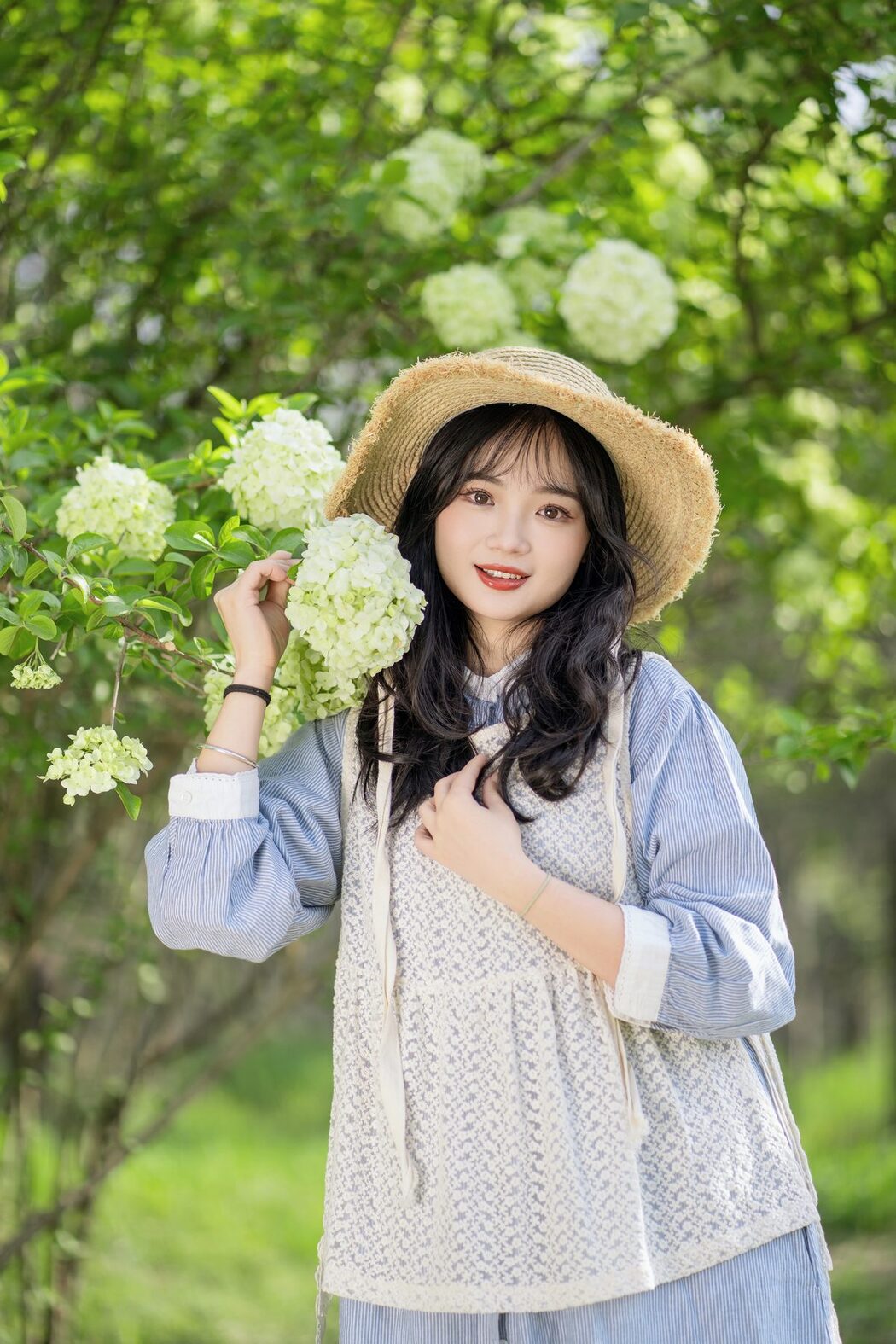 YiTuYu艺图语 Vol.5868 Xiao Ou O