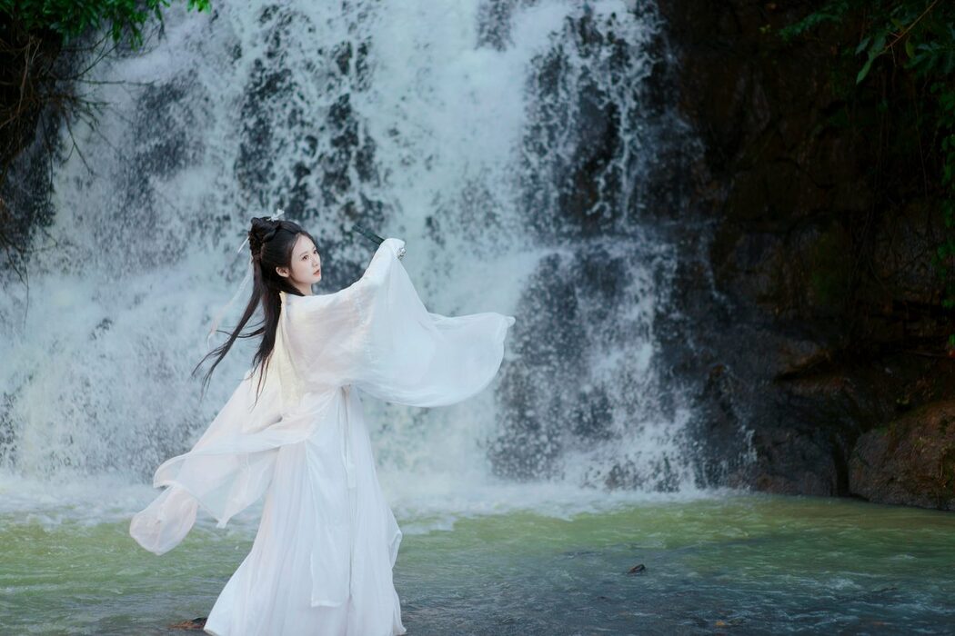 YiTuYu艺图语 Vol.5754 Shu Pian Yoyi
