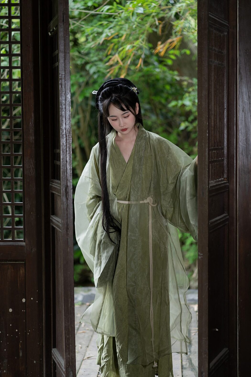 YiTuYu艺图语 Vol.5784 Jiao Yi Zhi Sui Sui